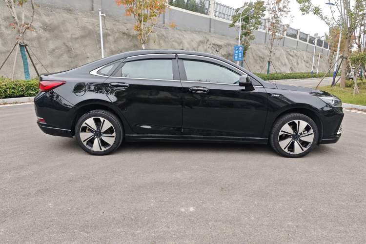 Used BAIC Beijing EU7 2019 Yifeng Edition Exterior 3