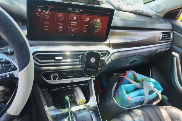 Used BAIC Beijing EU7 2019 Yifeng Edition Audio And AC Panel