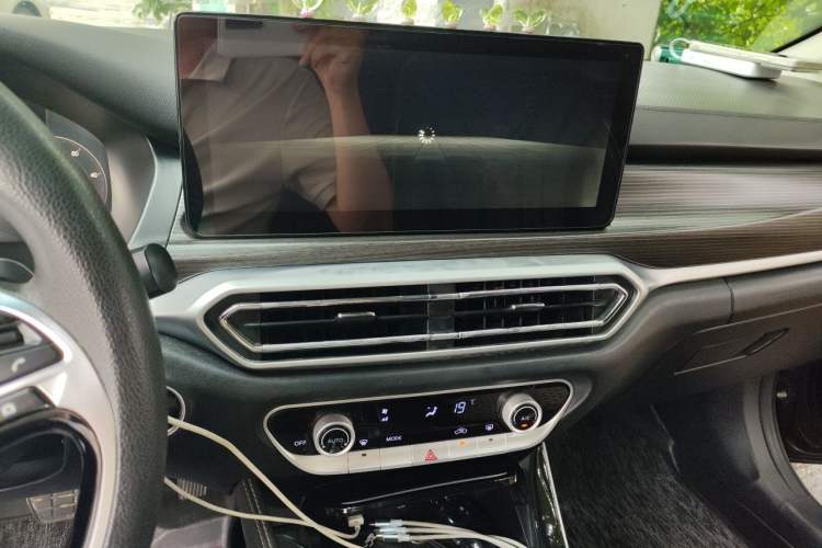 Used BAIC Beijing EU7 2019 Yifeng Edition Audio And AC Panel