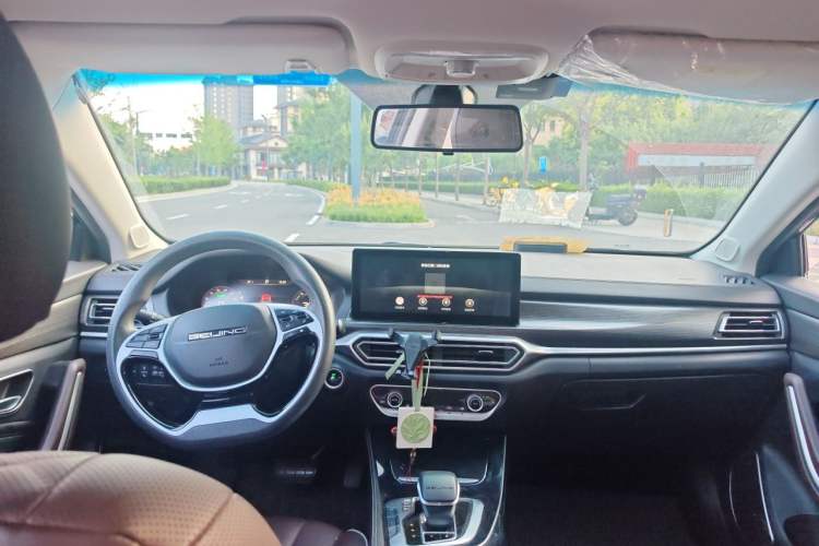 Used BAIC Beijing EU7 2019 Yifeng Edition Center Console