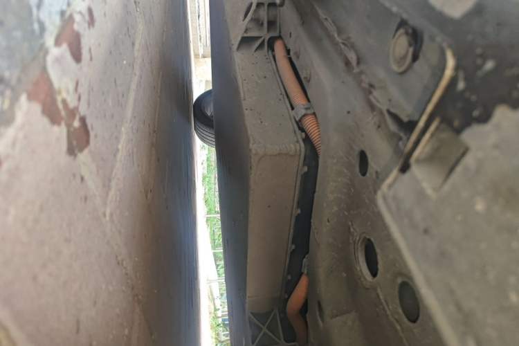 Used BAIC Beijing EU7 2019 Yifeng Edition Chassis Front Right