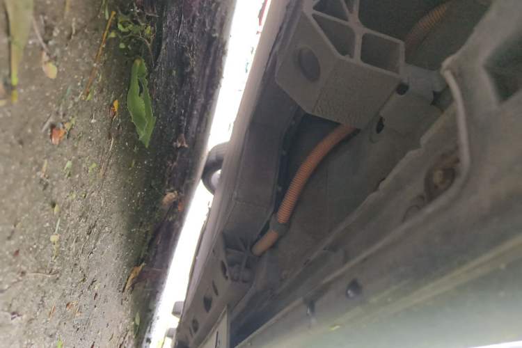 Used BAIC Beijing EU7 2019 Yifeng Edition Chassis Rear Right