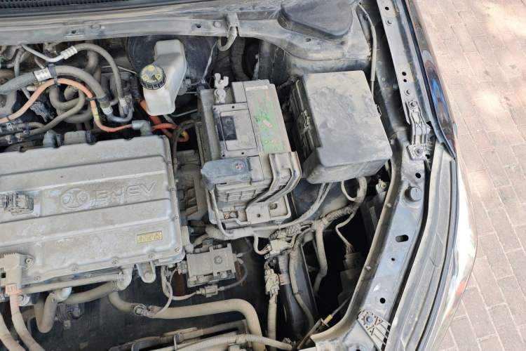 Used BAIC Beijing EU7 2019 Yifeng Edition Engine Bay Left