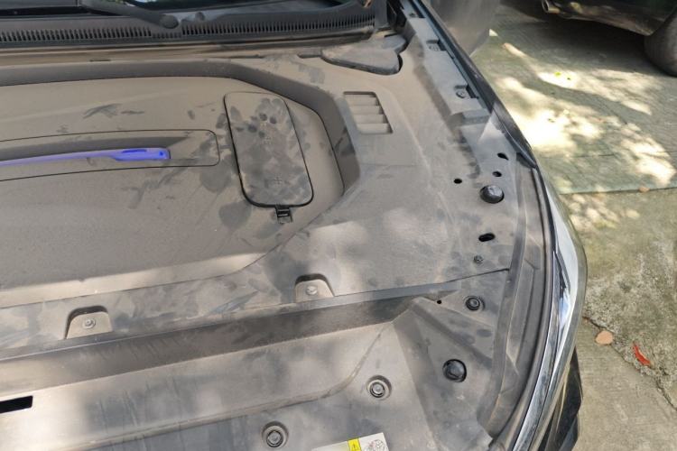 Used BAIC Beijing EU7 2019 Yifeng Edition Engine Bay Left