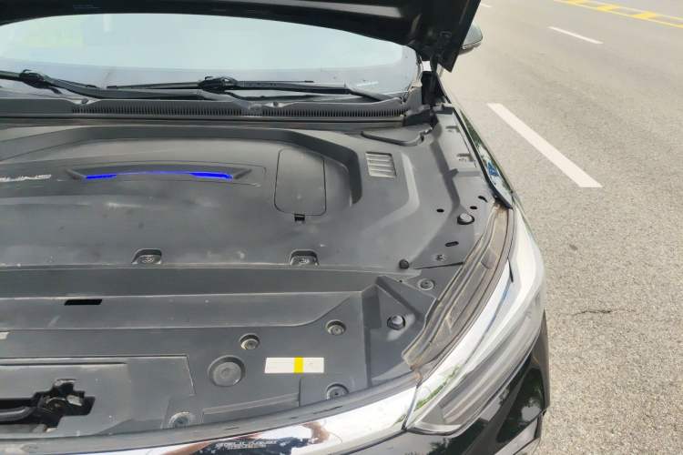Used BAIC Beijing EU7 2019 Yifeng Edition Engine Bay Left