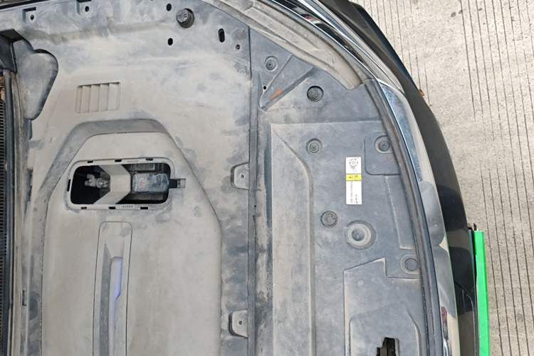 Used BAIC Beijing EU7 2019 Yifeng Edition Engine Bay Left