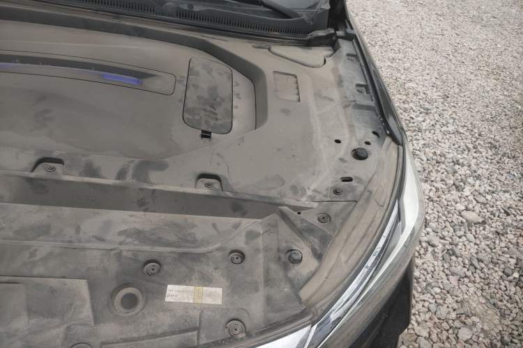 Used BAIC Beijing EU7 2019 Yifeng Edition Engine Bay Left