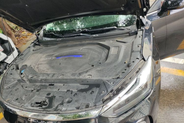 Used BAIC Beijing EU7 2019 Yifeng Edition Engine Bay Left