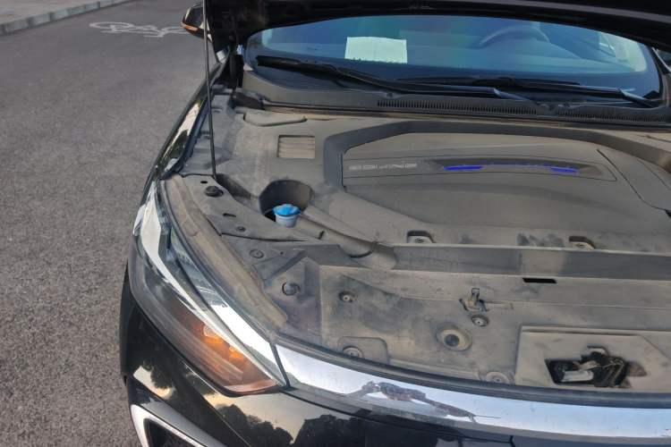 Used BAIC Beijing EU7 2019 Yifeng Edition Engine Bay Right