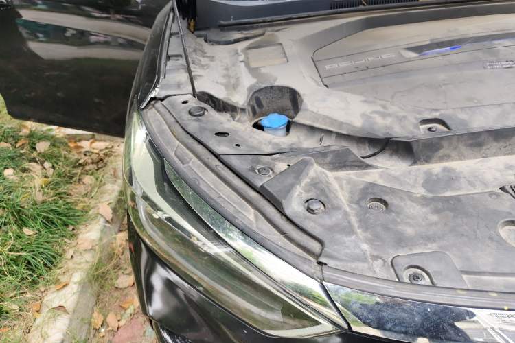 Used BAIC Beijing EU7 2019 Yishang Edition Engine Bay Right