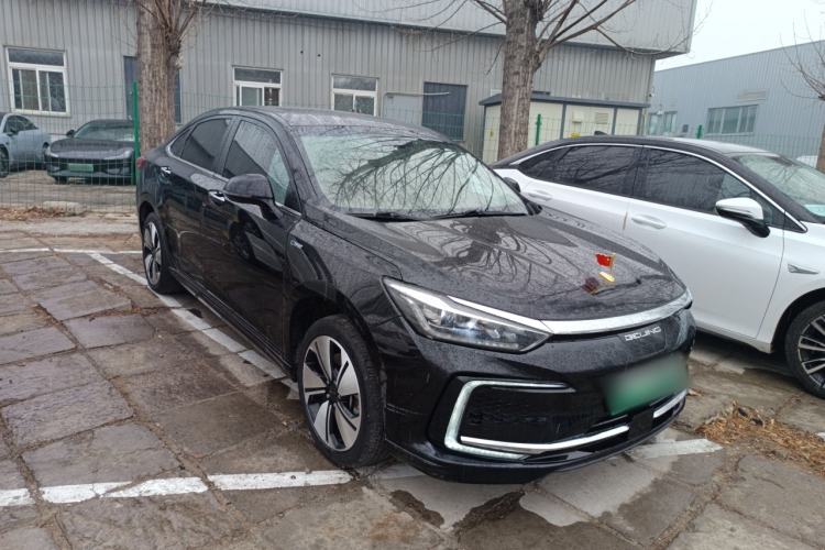 Used BAIC Beijing EU7 2019 Yifeng Edition Front Right 45 Deg