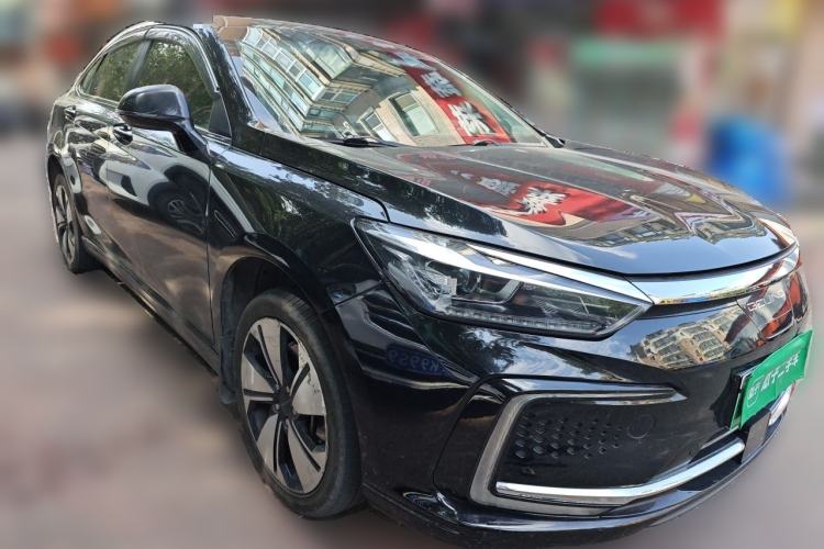 Used BAIC Beijing EU7 2019 Yifeng Edition Front Right 45 Deg