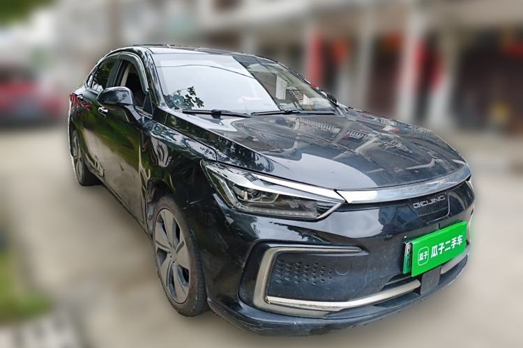 Used BAIC Beijing EU7 2019 Yifeng Edition Front Right 45 Deg