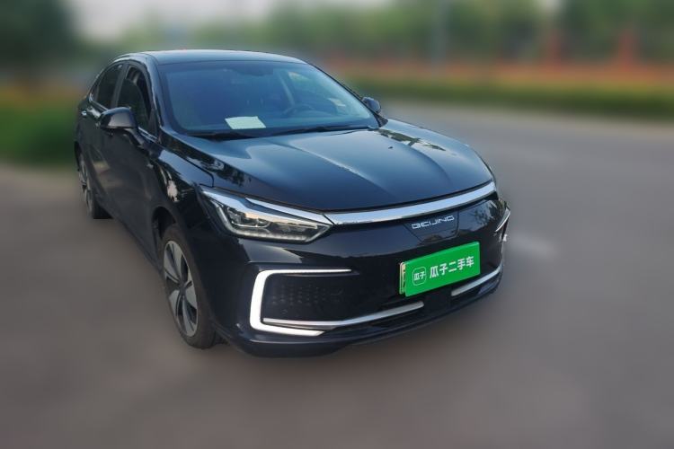 Used BAIC Beijing EU7 2019 Yifeng Edition Front Right 45 Deg