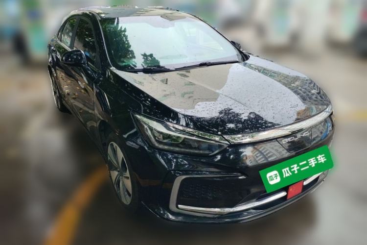 Used BAIC Beijing EU7 2019 Yifeng Edition Front Right 45 Deg