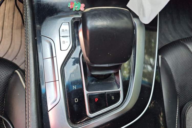 Used BAIC Beijing EU7 2019 Yifeng Edition Gear Lever