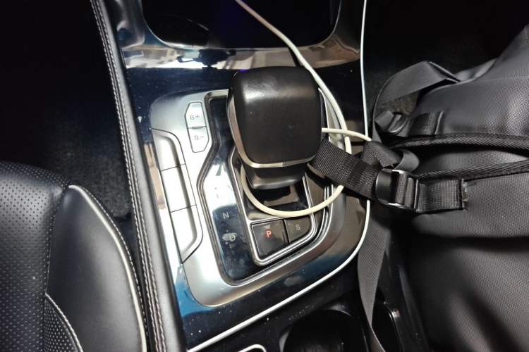 Used BAIC Beijing EU7 2019 Yifeng Edition Gear Lever