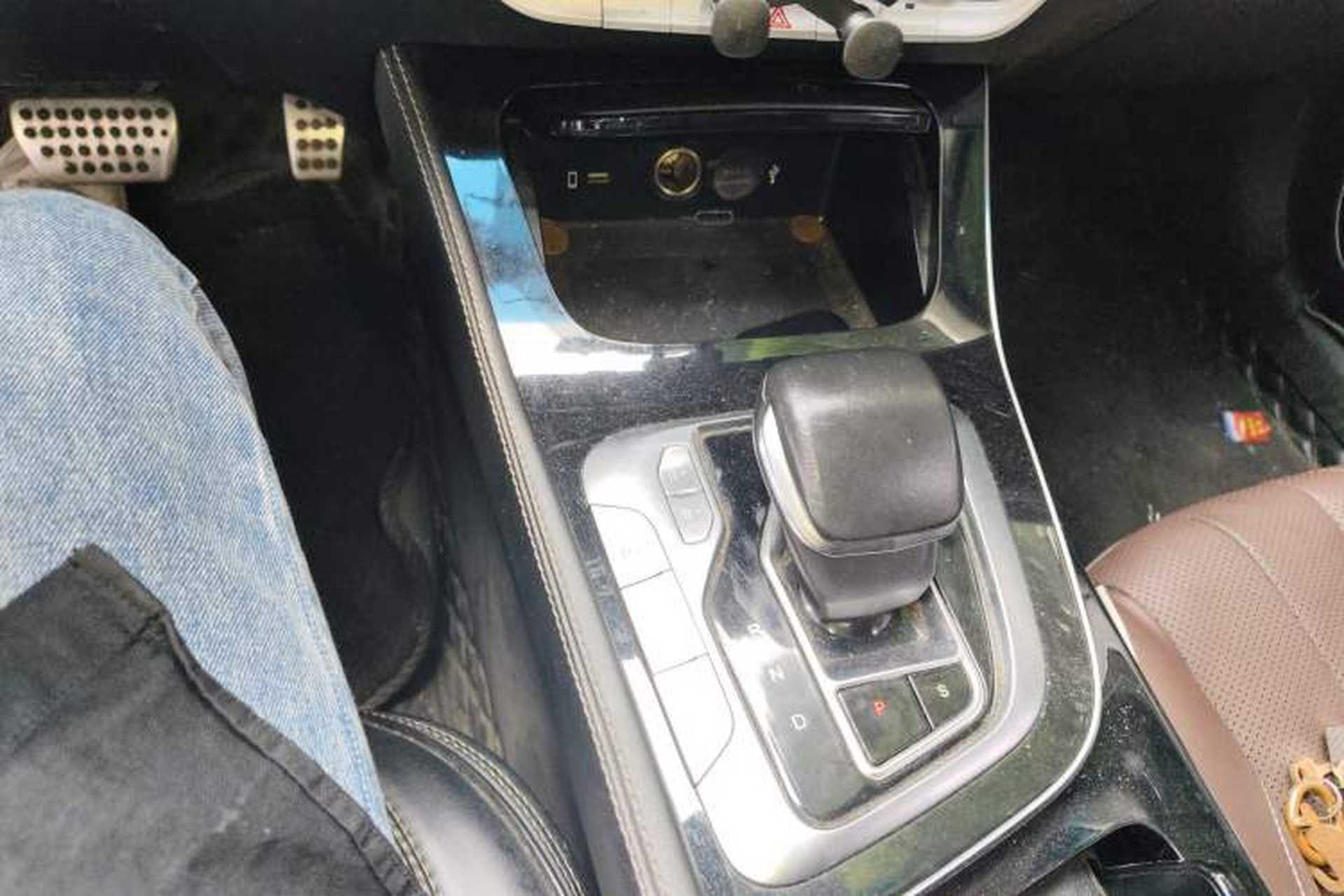 Used BAIC Beijing EU7 2019 Yishang Edition Gear Lever