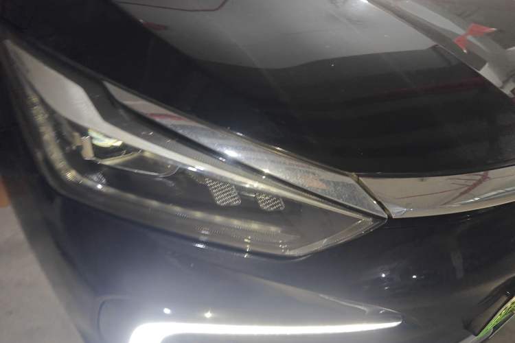 Used BAIC Beijing EU7 2019 Yifeng Edition Right Front Headlight