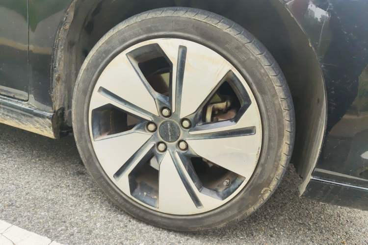 Used BAIC Beijing EU7 2019 Yifeng Edition Right Front Wheel Hub