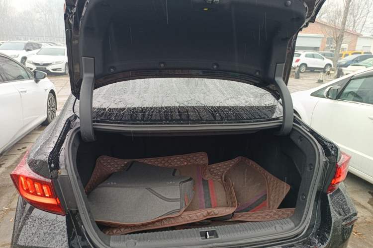 Used BAIC Beijing EU7 2019 Yifeng Edition Trunk
