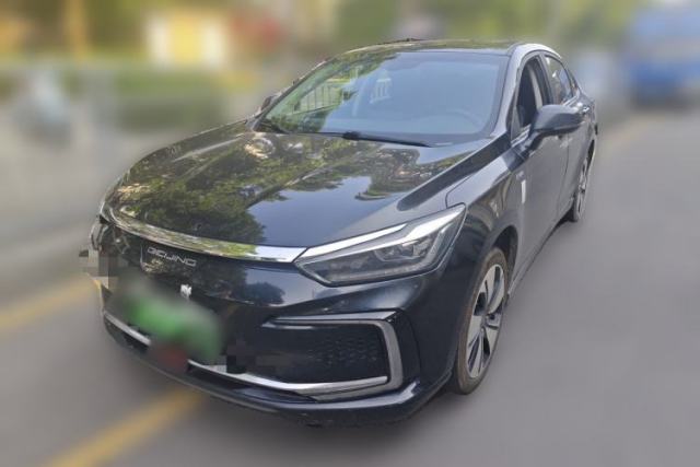 Ojetý BAIC Beijing EU7 2019 Yifeng Edition