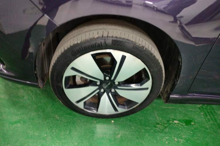 Used BAIC Beijing EU7 2019 Trendy Edition Left Front Wheel Hub