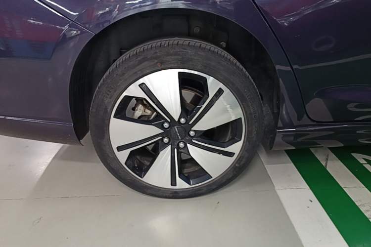 Used BAIC Beijing EU7 2019 Trendy Edition Right Rear Wheel Hub
