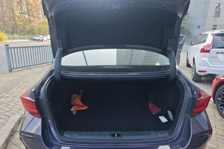 Used BAIC Beijing EU7 2019 Trendy Edition Trunk