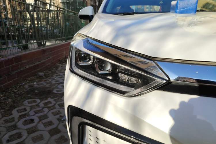 Used BAIC Beijing EU7 2019 Trendy Edition Right Front Headlight