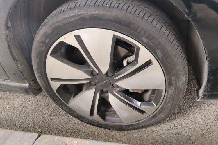 Used BAIC Beijing EU7 2022 Trendy Edition Right Front Wheel Hub