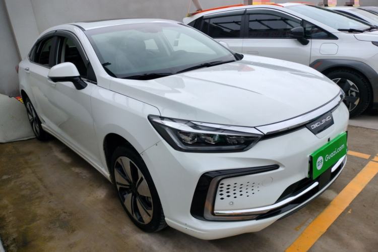 Used BAIC Beijing EU7 2022 Trendy Edition Front Right 45 Deg