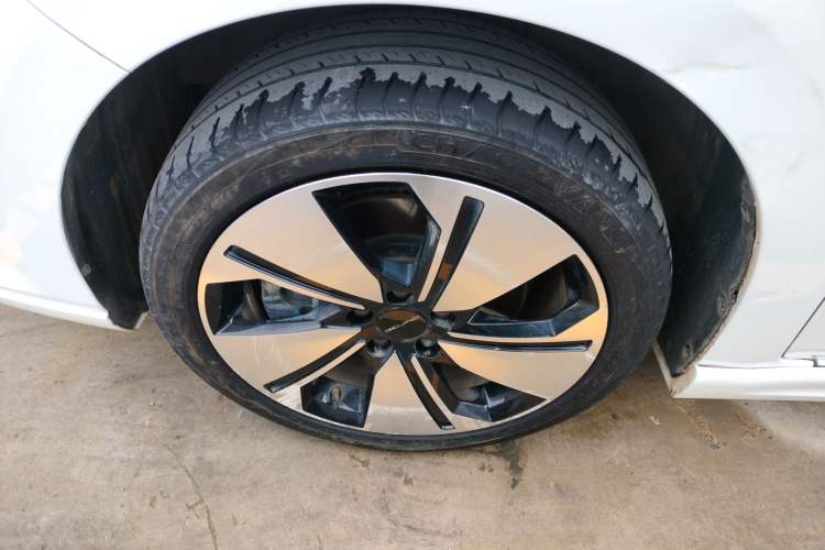 Used BAIC Beijing EU7 2022 Trendy Edition Left Front Wheel Hub