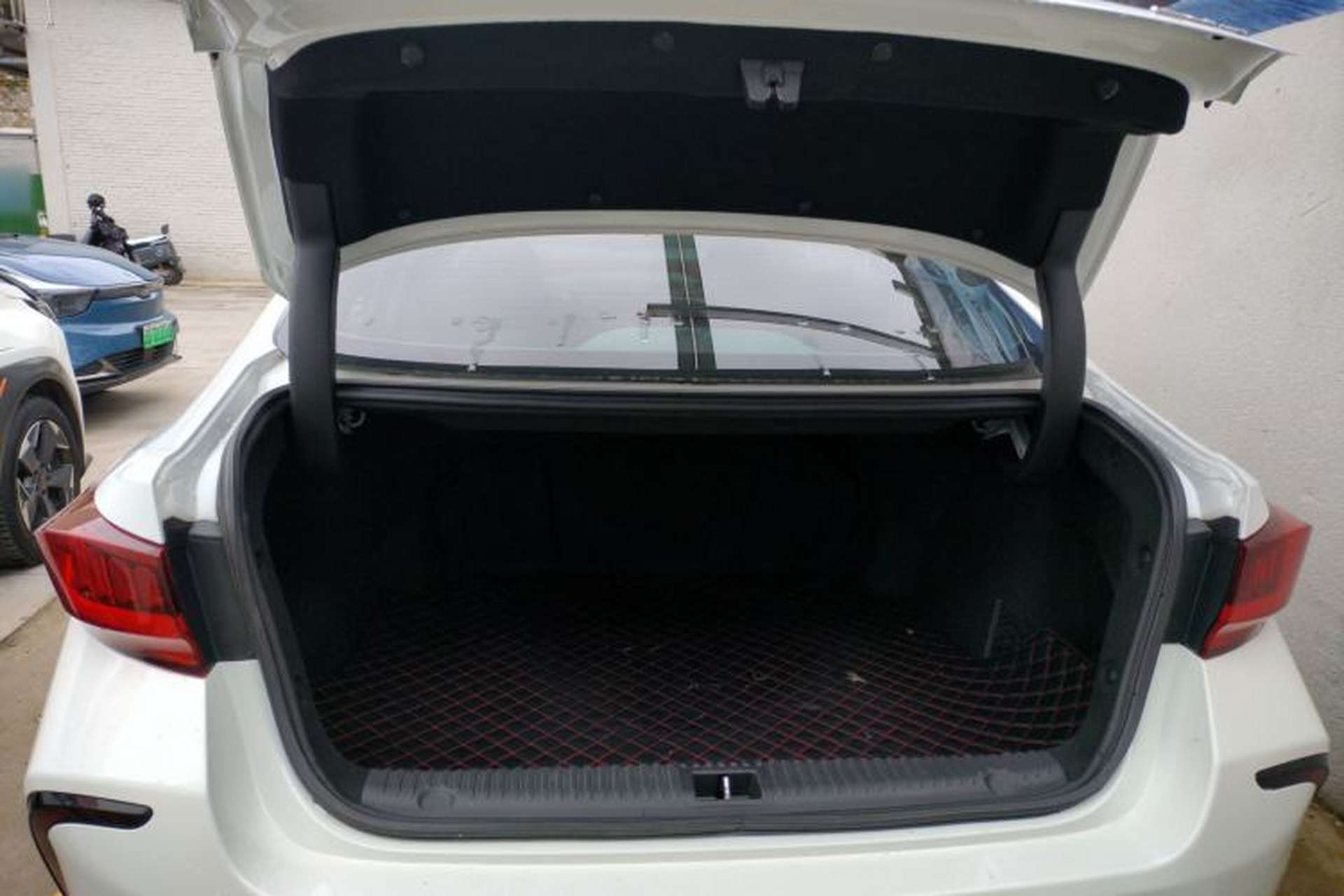 Used BAIC Beijing EU7 2022 Trendy Edition Trunk