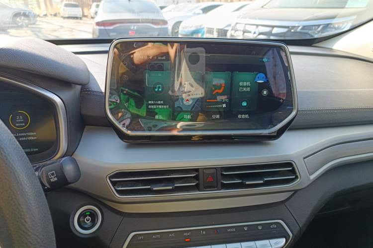 Used BAIC Beijing EX3 2019 R600 Strong Wind Edition Audio And AC Panel