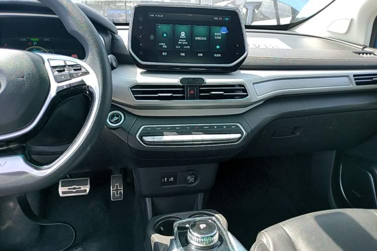 Used BAIC Beijing EX3 2019 R600 Strong Wind Edition Audio And AC Panel
