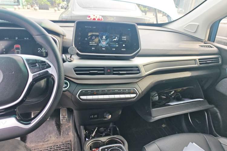 Used BAIC Beijing EX3 2019 R600 Trendy Edition Audio And AC Panel