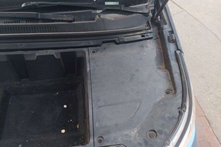 Used BAIC Beijing EX3 2019 R600 Elite Edition Engine Bay Left