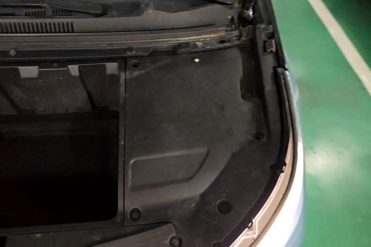 Used BAIC Beijing EX3 2019 R600 Trendy Edition Engine Bay Left