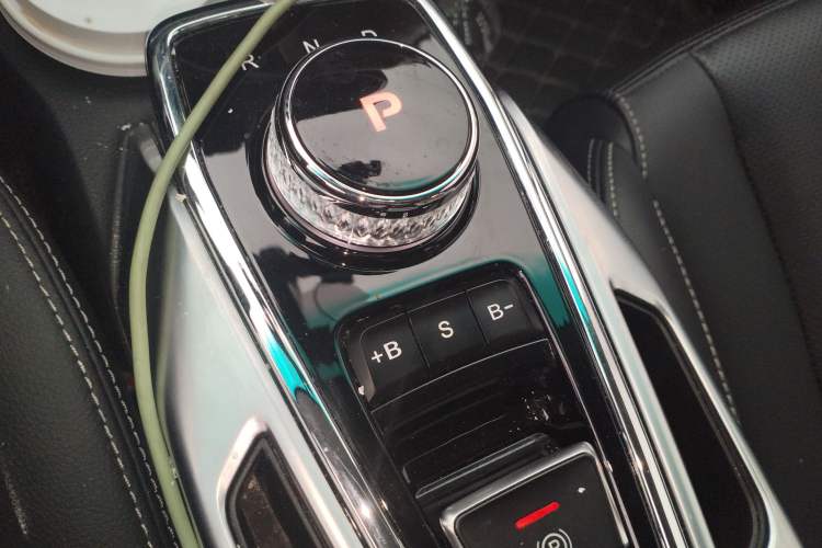 Used BAIC Beijing EX3 2019 R600 Jingshang Edition Gear Lever