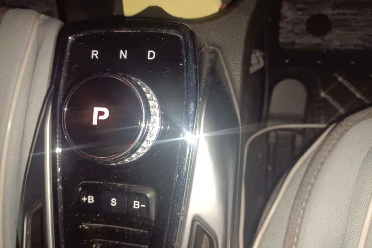 Used BAIC Beijing EX3 2019 R600 Jingshang Edition Gear Lever