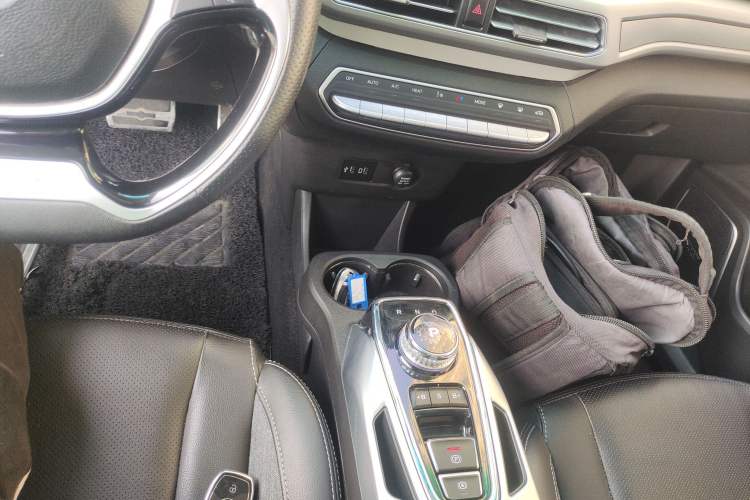 Used BAIC Beijing EX3 2019 R600 Jingshang Edition Gear Lever