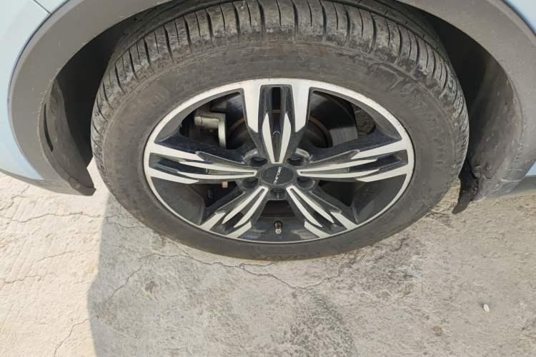 Used BAIC Beijing EX3 2019 R600 Jingshang Edition Left Front Wheel Hub