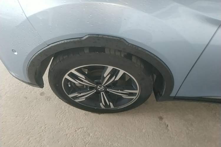 Used BAIC Beijing EX3 2019 R600 Trendy Edition Left Front Wheel Hub