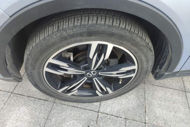 Used BAIC Beijing EX3 2019 R600 Jingshang Edition Left Front Wheel Hub