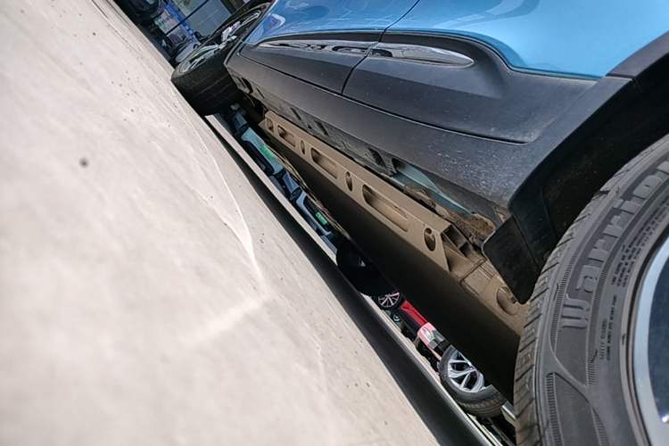 Used BAIC Beijing EX3 2019 R600 Strong Wind Edition Left Side Sill