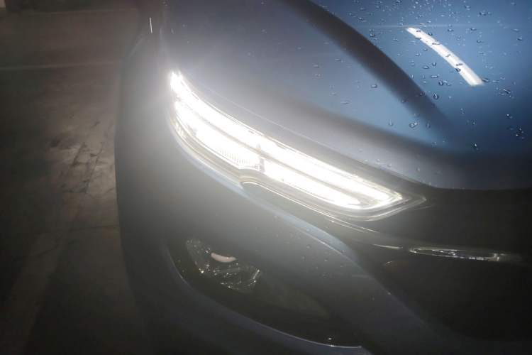 Used BAIC Beijing EX3 2019 Xianshang Limited Edition Right Front Headlight