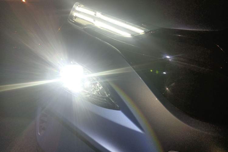 Used BAIC Beijing EX3 2019 R600 Jingshang Edition Right Front Headlight