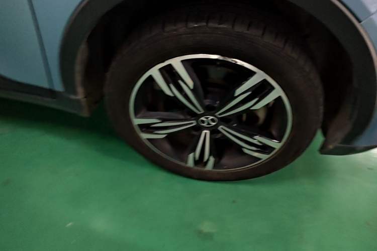 Used BAIC Beijing EX3 2019 R600 Trendy Edition Right Front Wheel Hub