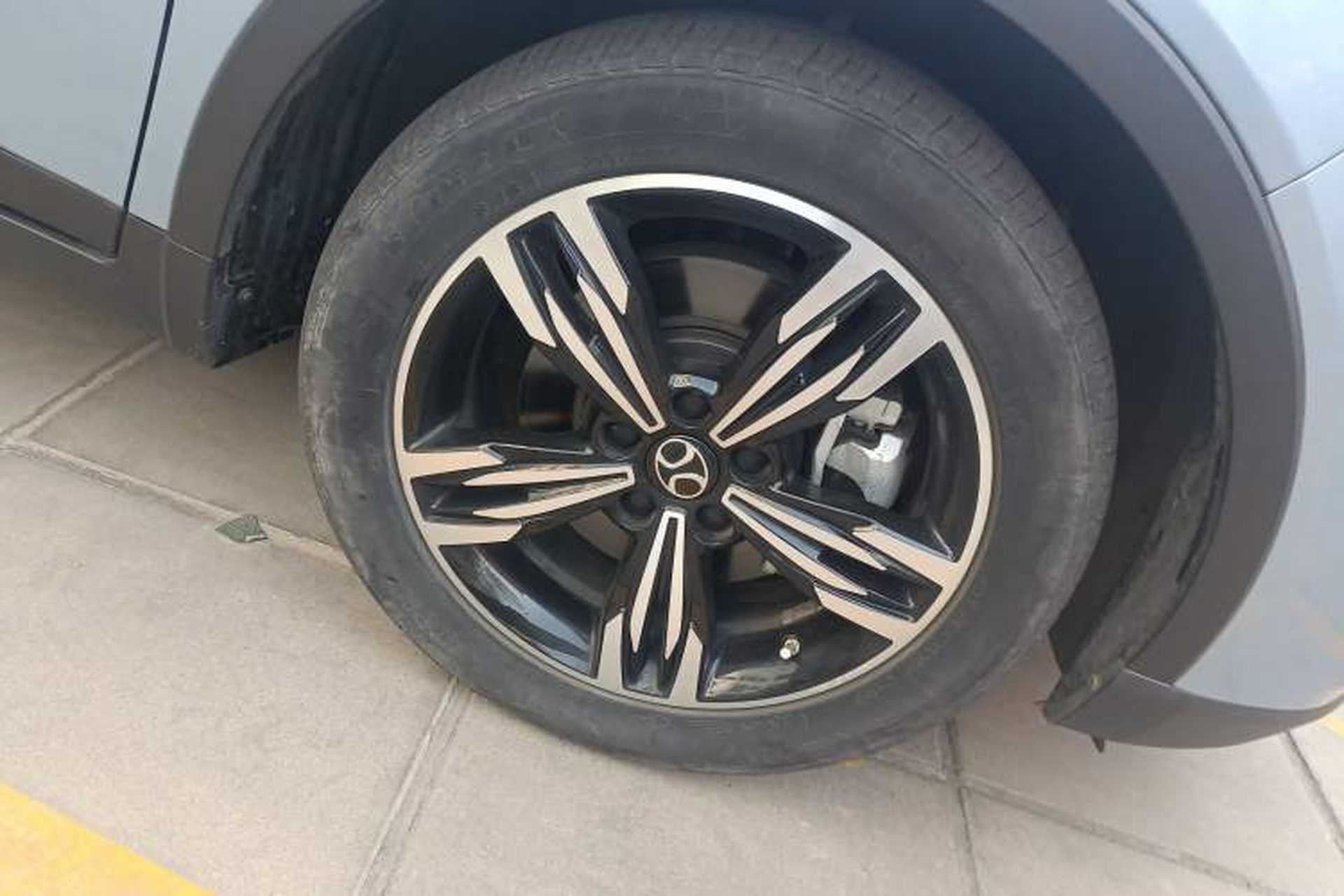 Used BAIC Beijing EX3 2019 R600 Jingshang Edition Right Front Wheel Hub